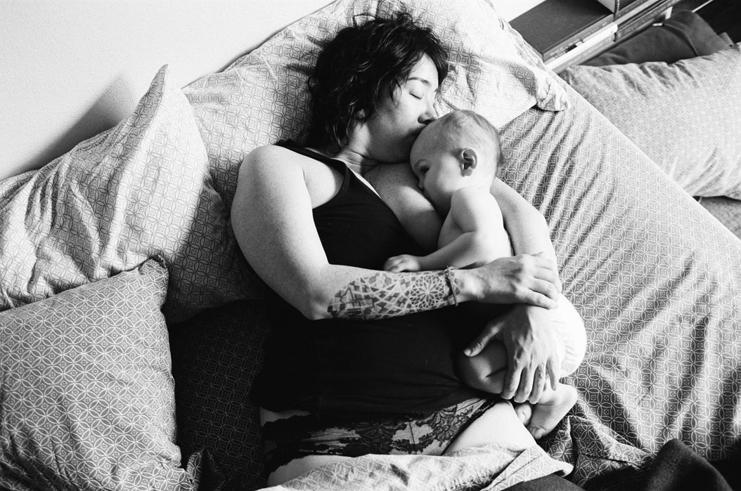 005-breastfeeding-mama