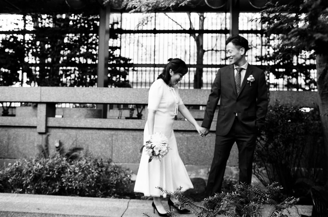 006-seattle-elopement-courthouse-wedding-photographer