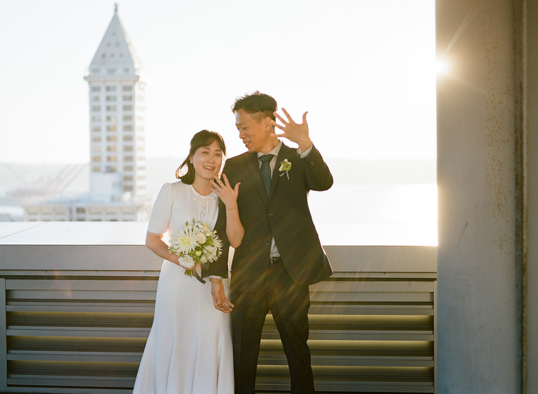 046-seattle-elopement-courthouse-wedding-photographer